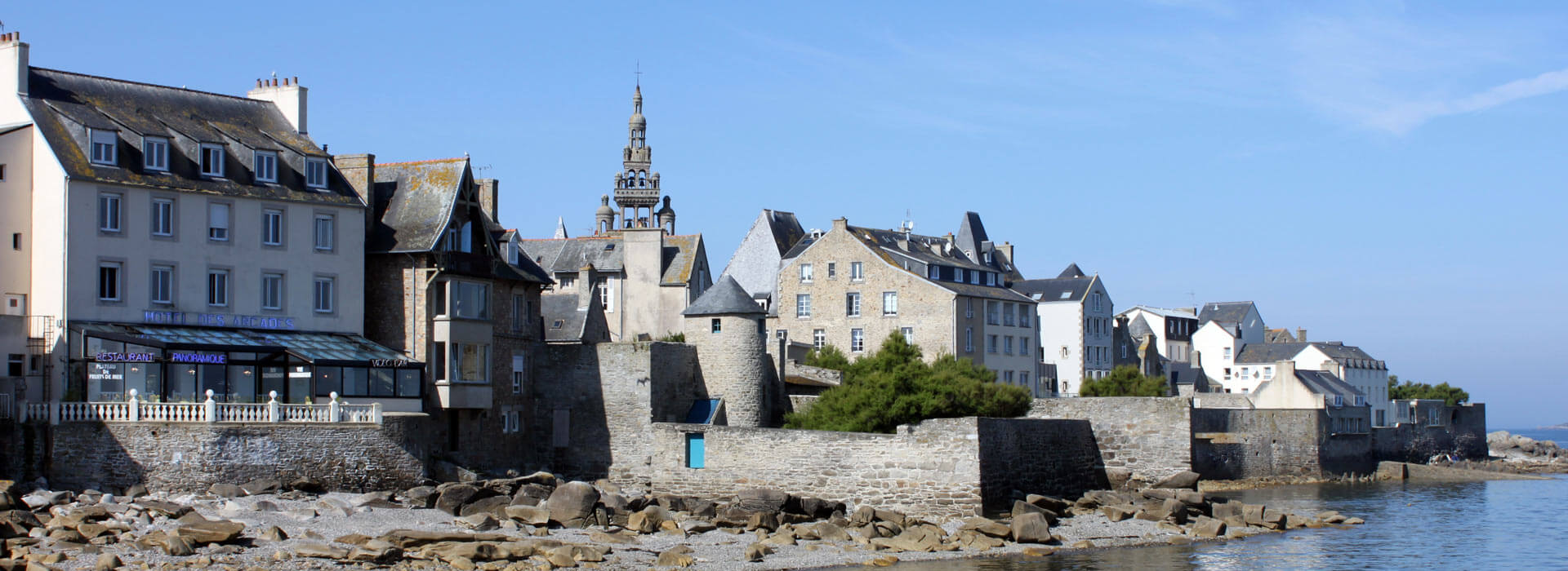 Photo ᐃ VILLAGE DE ROGUENNIC *** n°1